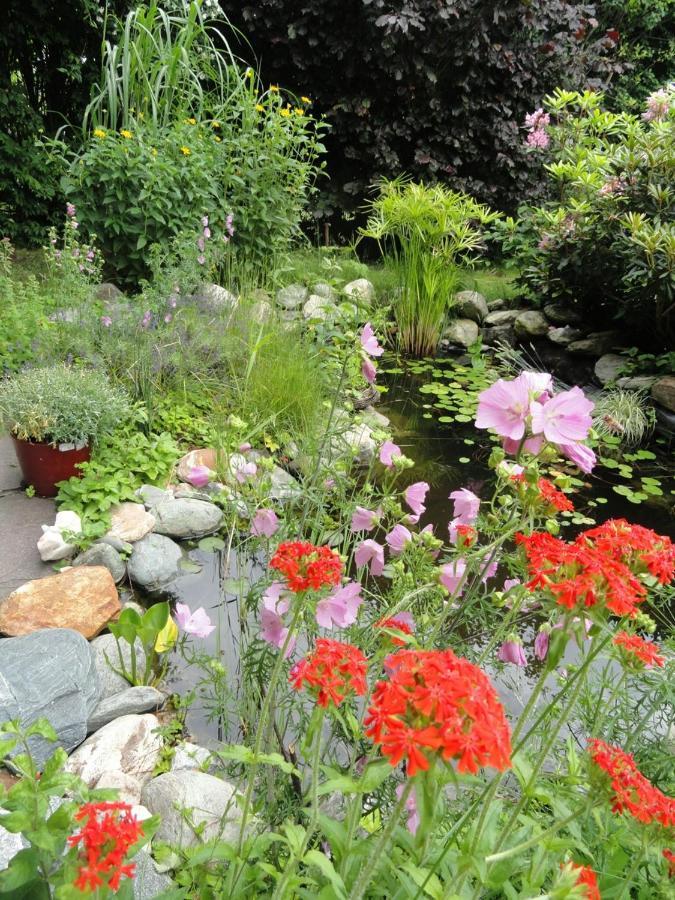 Ruhige Wohnung Mit Schoenem Eigengarten In Seeboden Am Millstaettersee エクステリア 写真