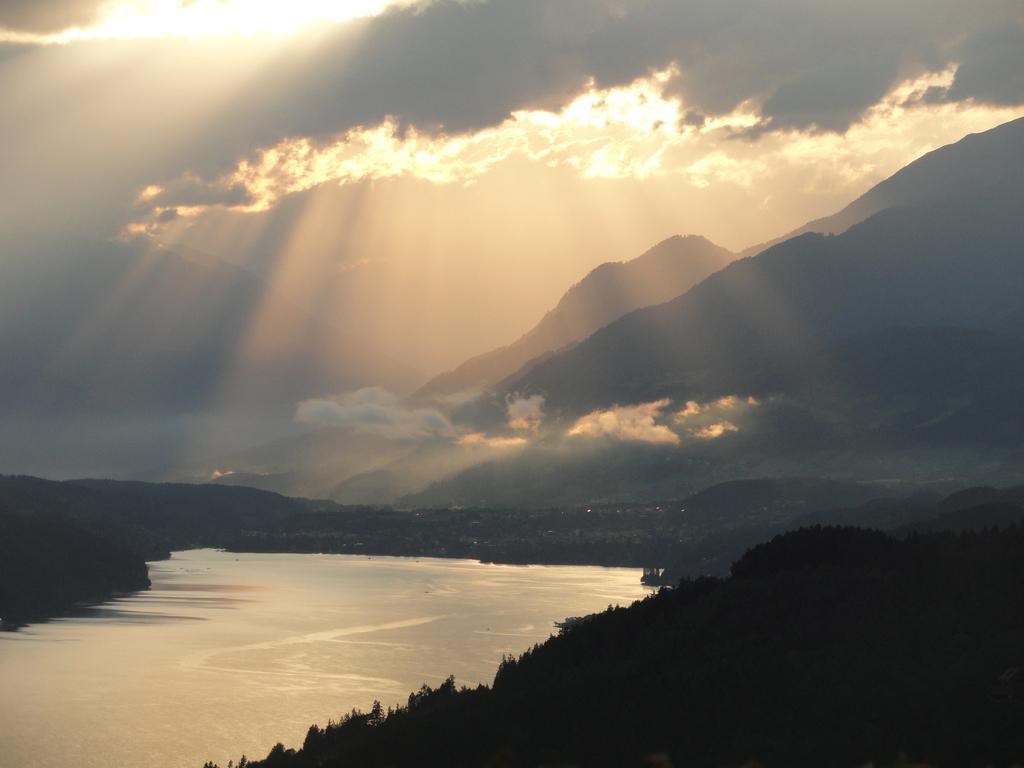 Ruhige Wohnung Mit Schoenem Eigengarten In Seeboden Am Millstaettersee エクステリア 写真